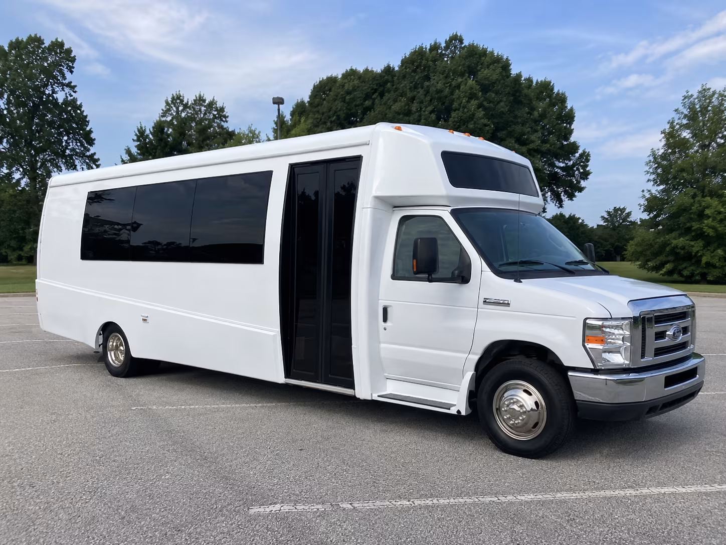 spokane 18 passenger party bus